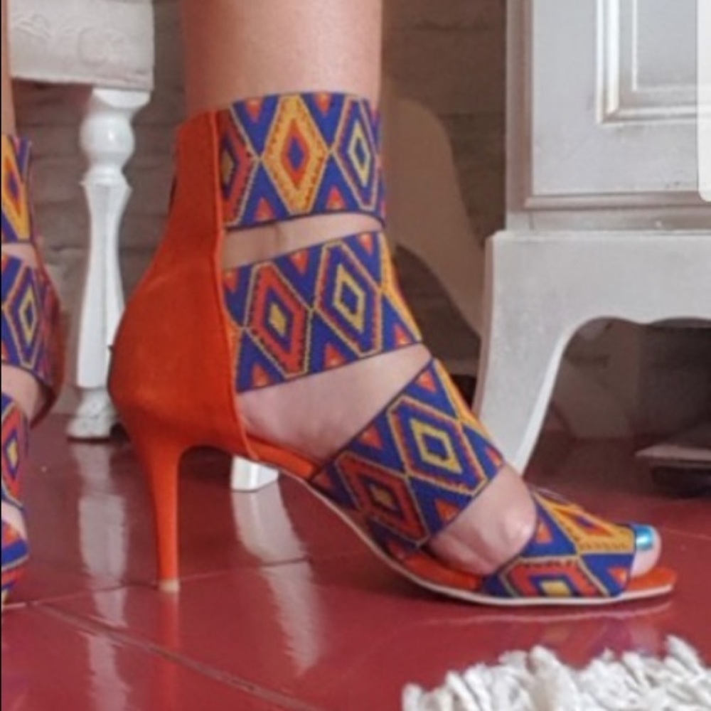 Sexy Tribal Printed Strap heels * NEW* - Picture 4 of 7